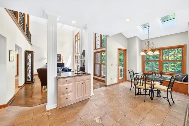 200 Chadborne Ct gallery image 48