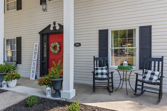 200 Ennerdale Ln gallery image 5
