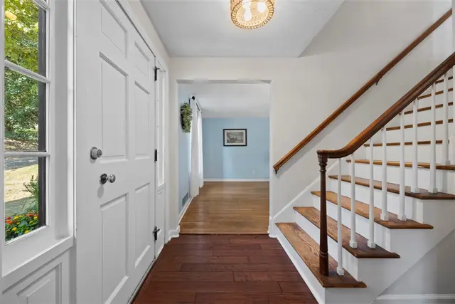 200 Ennerdale Ln gallery image 6