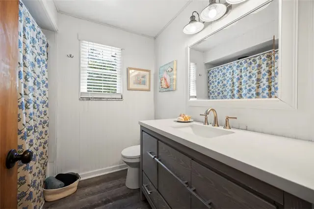 200 Ennerdale Ln gallery image 10