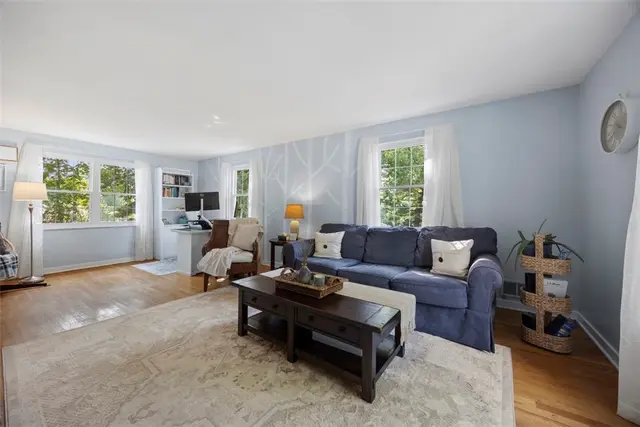 200 Ennerdale Ln gallery image 14