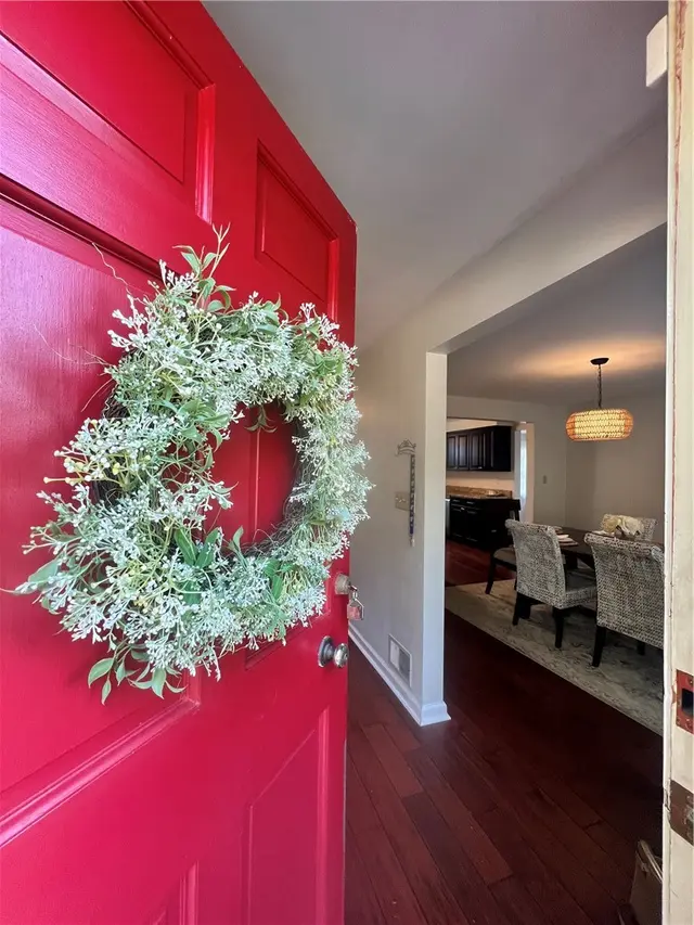 200 Ennerdale Ln gallery image 15