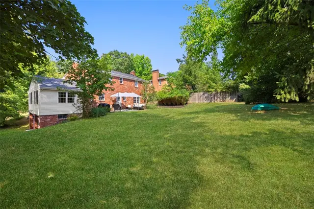 200 Ennerdale Ln gallery image 37