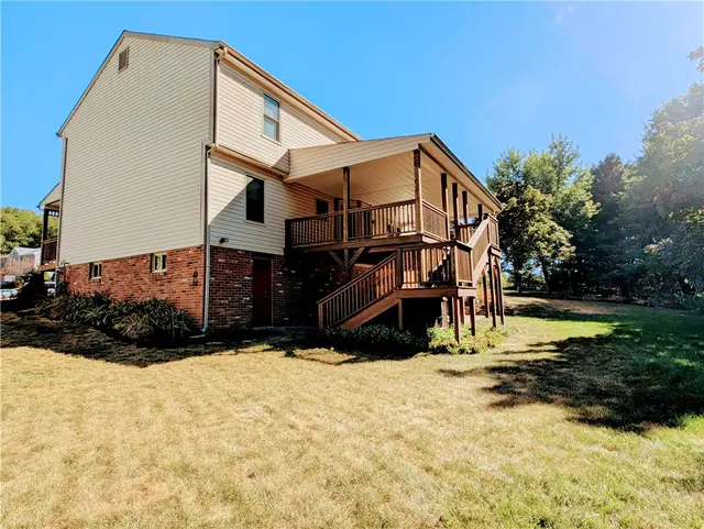 200 Jaclyn Dr gallery image 13