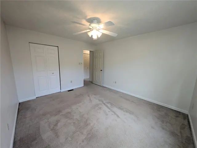 200 Jaclyn Dr gallery image 21