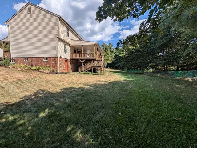 200 Jaclyn Dr gallery image 26