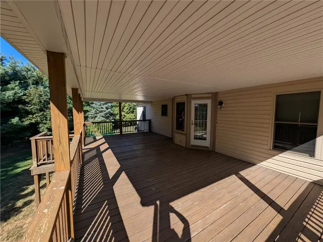 200 Jaclyn Dr gallery image 33