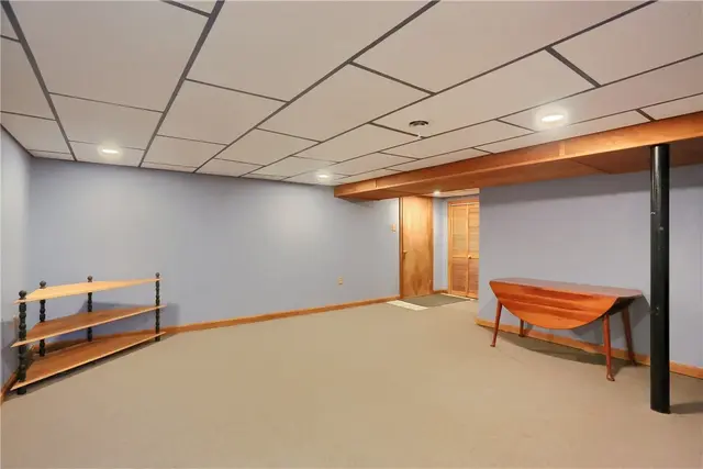 200 Pine Creek Rd gallery image 4