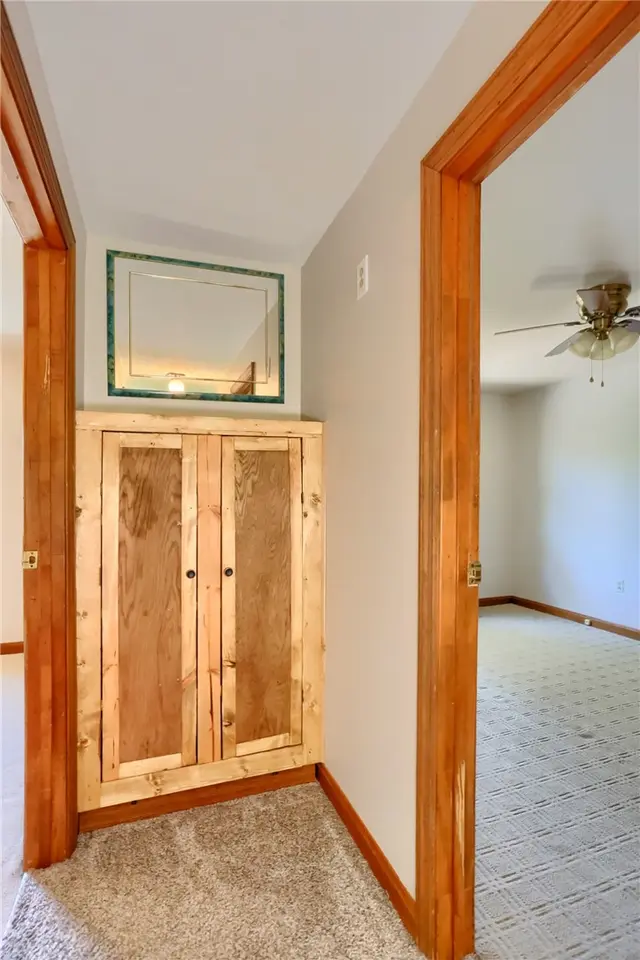 200 Pine Creek Rd gallery image 5