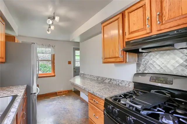 200 Pine Creek Rd gallery image 14