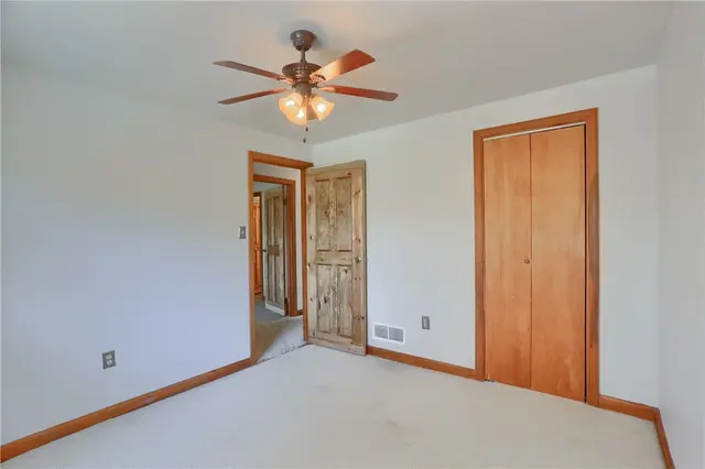 200 Pine Creek Rd gallery image 16
