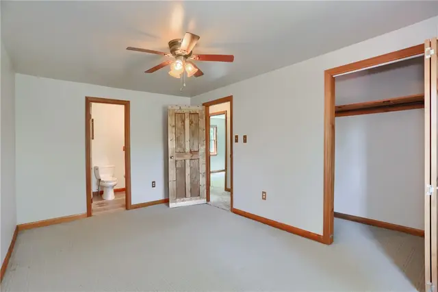 200 Pine Creek Rd gallery image 27