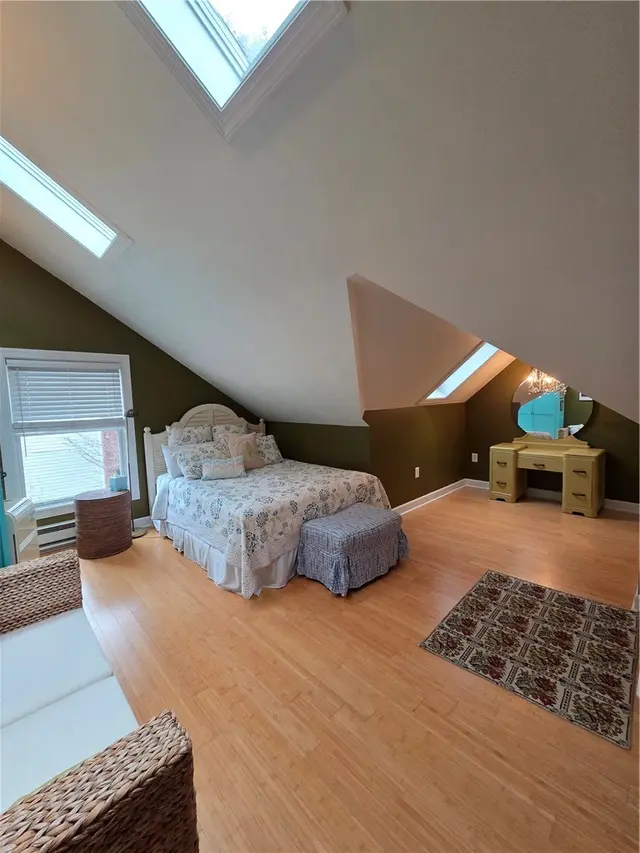 2001 Buckingham Dr gallery image 3