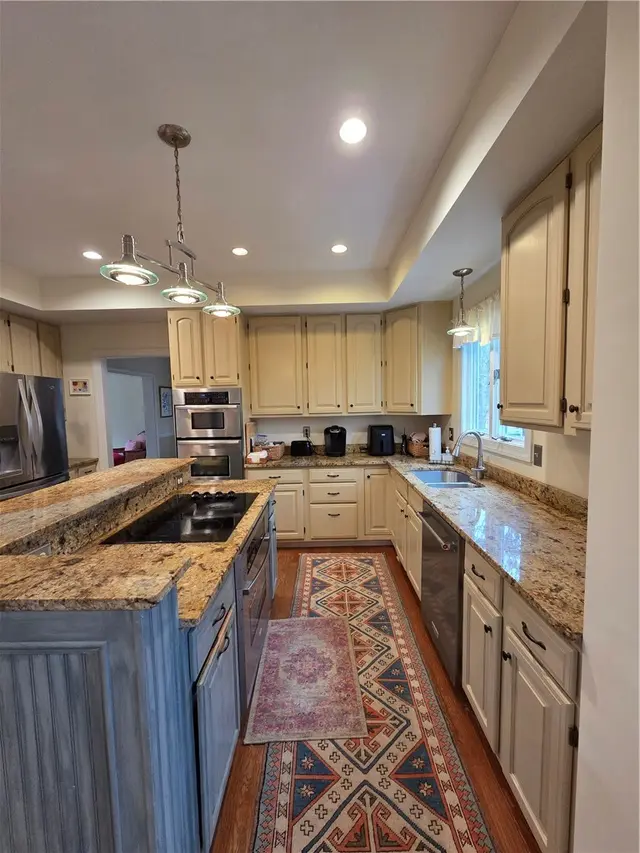 2001 Buckingham Dr gallery image 9