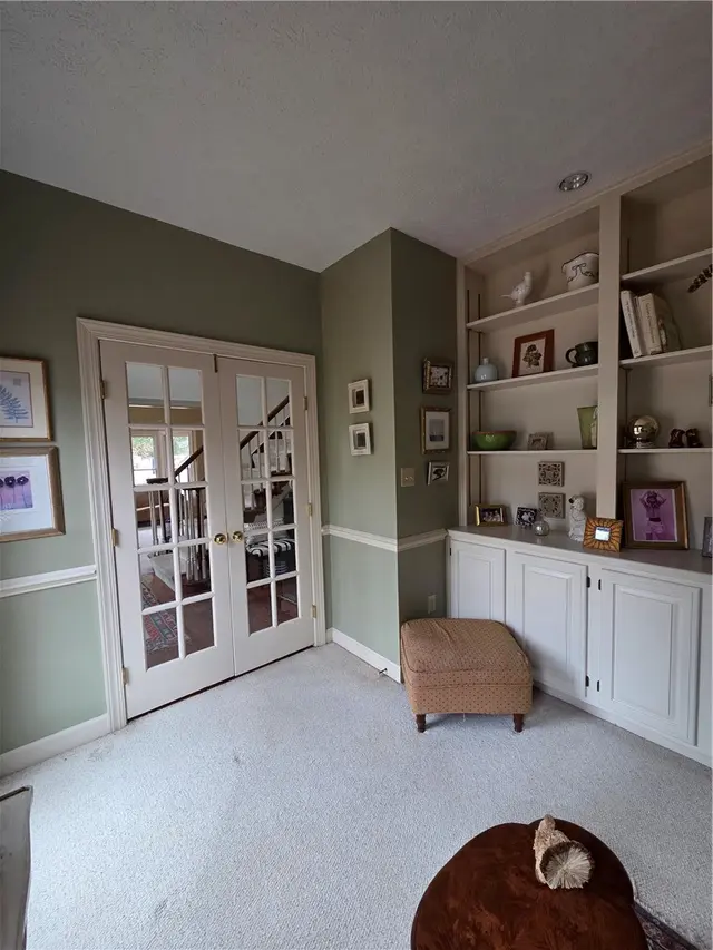 2001 Buckingham Dr gallery image 10