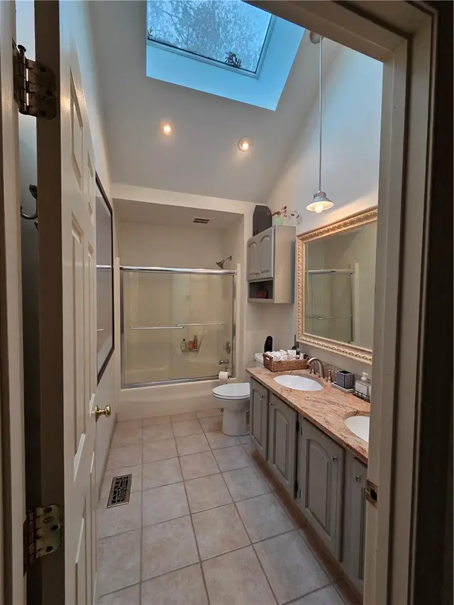 2001 Buckingham Dr gallery image 28