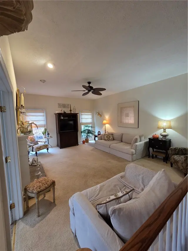 2001 Buckingham Dr gallery image 29
