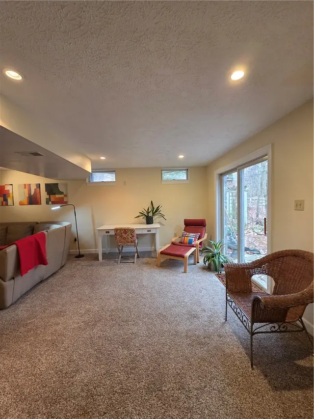 2001 Buckingham Dr gallery image 37