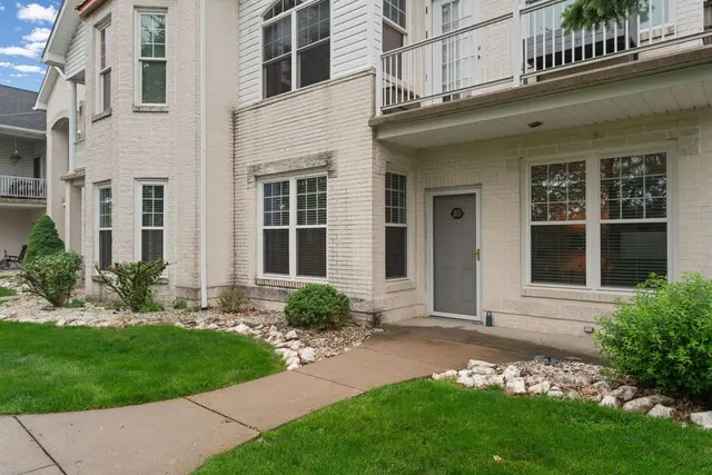 201 Adams Pointe Blvd 10 gallery image 7