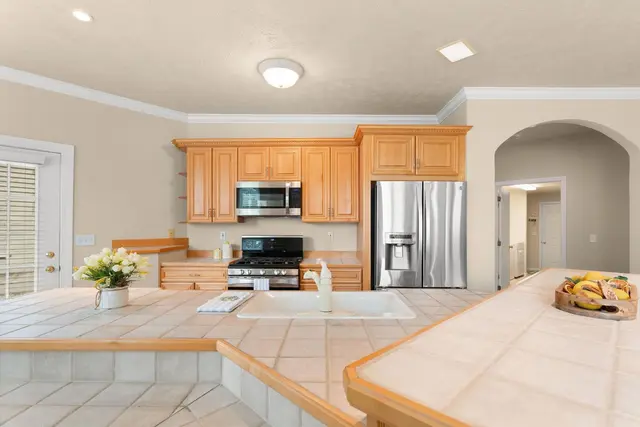 201 Adams Pointe Blvd 10 gallery image 13