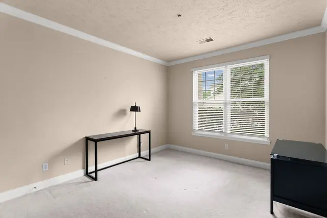 201 Adams Pointe Blvd 10 gallery image 24