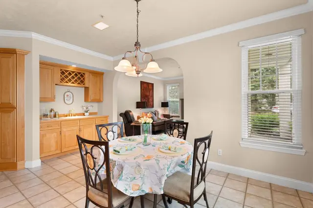 201 Adams Pointe Blvd 10 gallery image 28