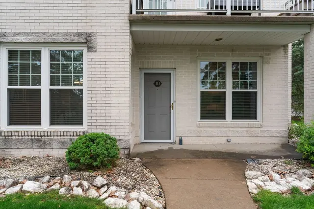 201 Adams Pointe Blvd 10 gallery image 31