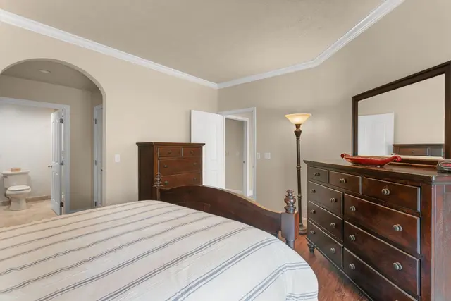 201 Adams Pointe Blvd 10 gallery image 35
