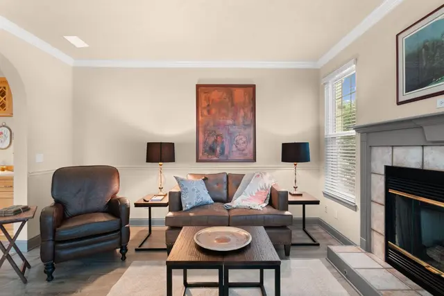 201 Adams Pointe Blvd 10 gallery image 36