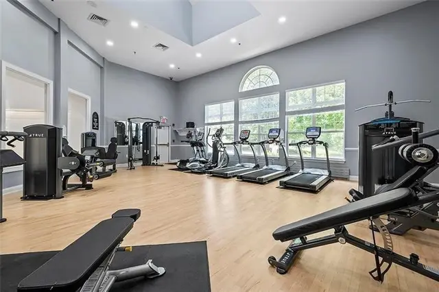 201 Adams Pointe Blvd 4 gallery image 7