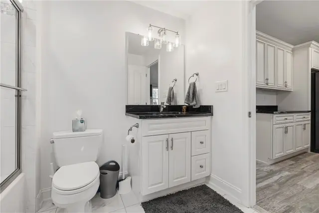 201 Adams Pointe Blvd 4 gallery image 14