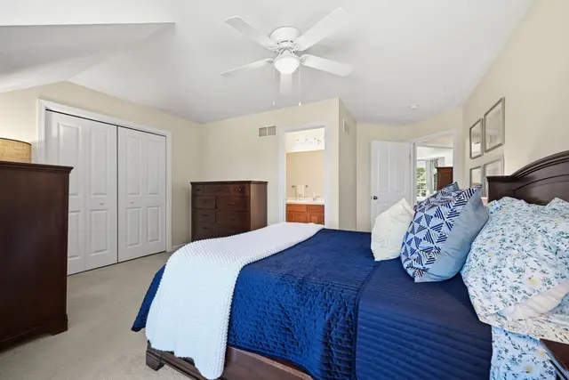201 Crawford Court gallery image 32