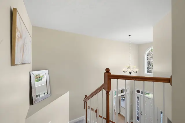 201 Crawford Court gallery image 39