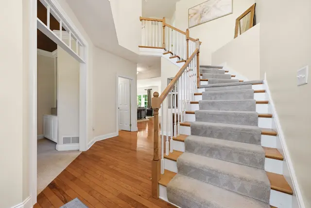 201 Crawford Court gallery image 44