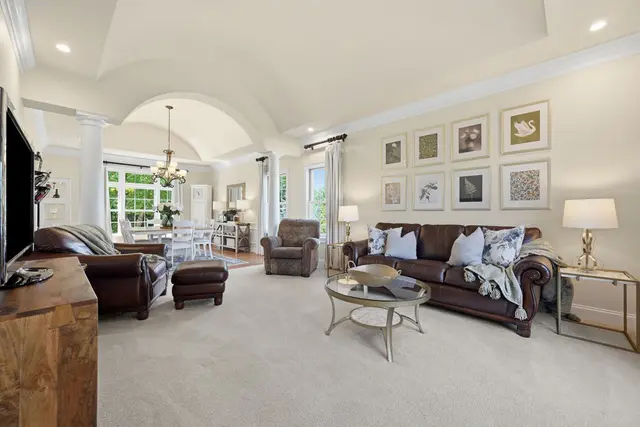 201 Crawford Court gallery image 48