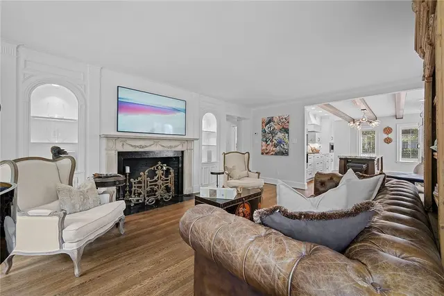 201 Creek Drive gallery image 28