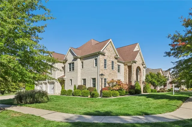201 Emerson Pines Dr gallery image 30