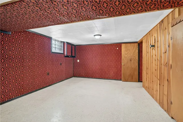201 Grant Ave gallery image 32