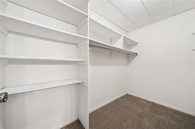 201 Grant St 108 gallery image 21