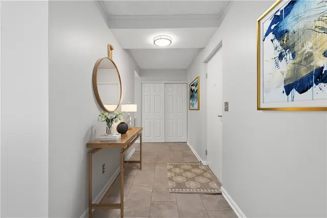 201 Grant St 111 gallery image 10