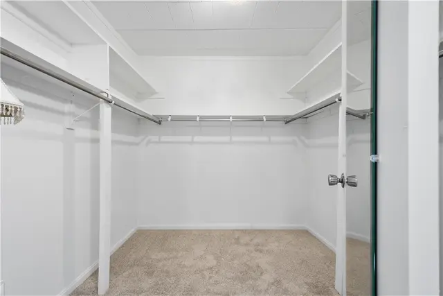 201 Grant St 111 gallery image 22