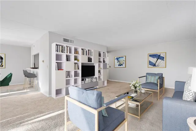 201 Grant St 111 gallery image 25