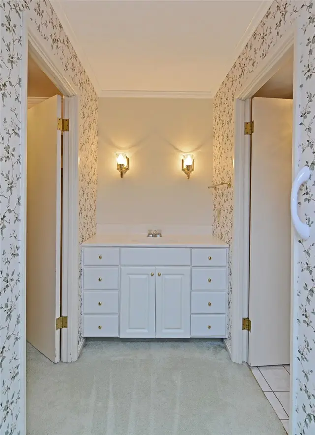 201 Grant St 606 gallery image 12