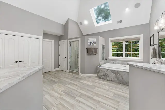 201 MacFadden Dr gallery image 11