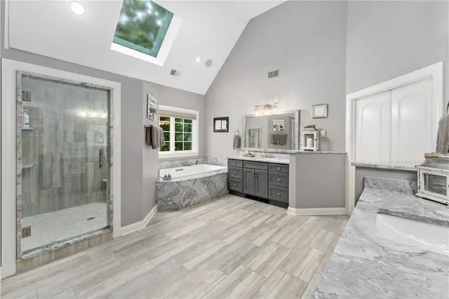 201 MacFadden Dr gallery image 12