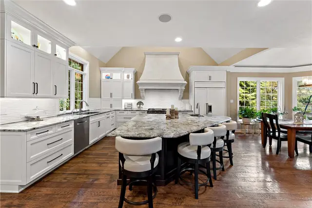 201 MacFadden Dr gallery image 13