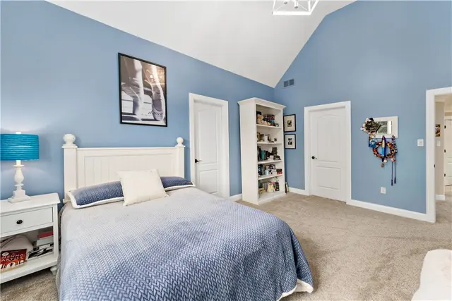 201 MacFadden Dr gallery image 16