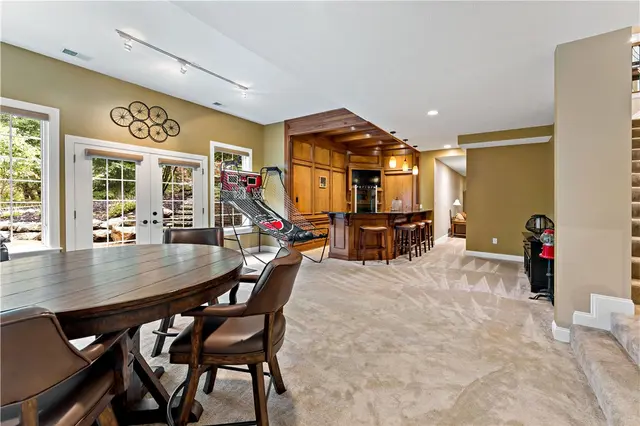 201 MacFadden Dr gallery image 18