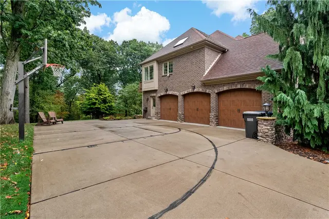 201 MacFadden Dr gallery image 24