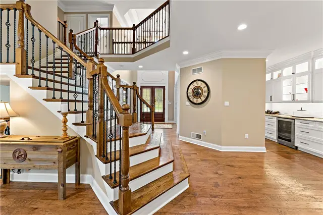 201 MacFadden Dr gallery image 28